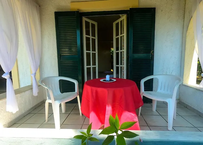 Su Casa Nyaraló